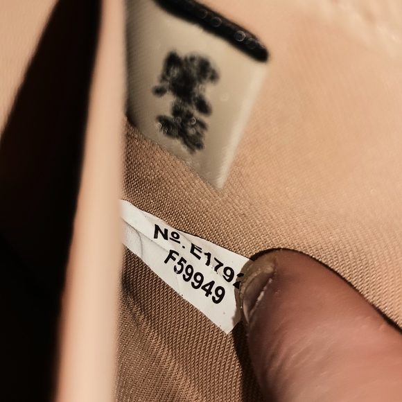 Coach Leather Envelope Wallet - Picture 8 of 8